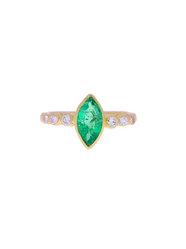 Damenring – Gelbgold mit Smaragd und Diamanten