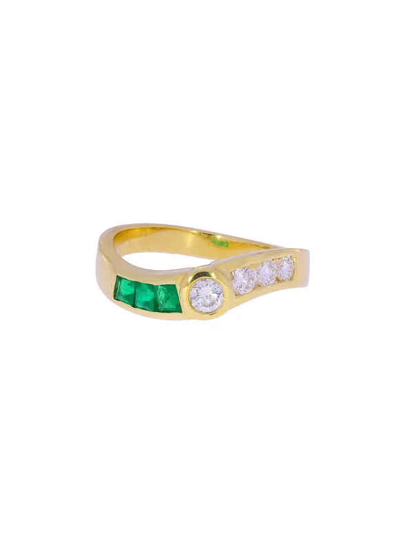 Damenring – Gelbgold mit Smaragden und Diamanten