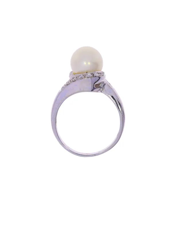 Damenring – Weissgold mit Perle und Diamanten