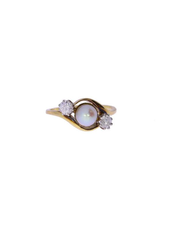 Damenring – Gelbgold mit Perle und Diamanten