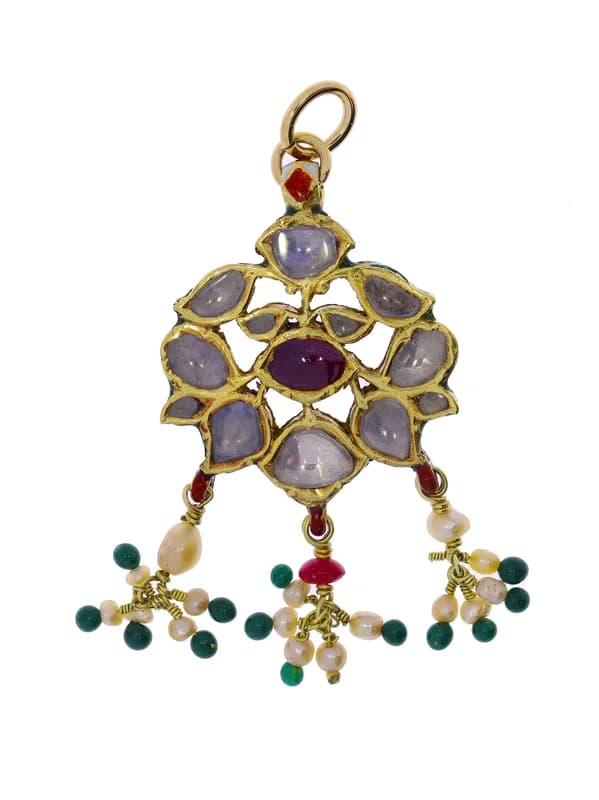Anhänger – Gelbgold mit Emaille, Perlen, Edelsteinen und Diamanten