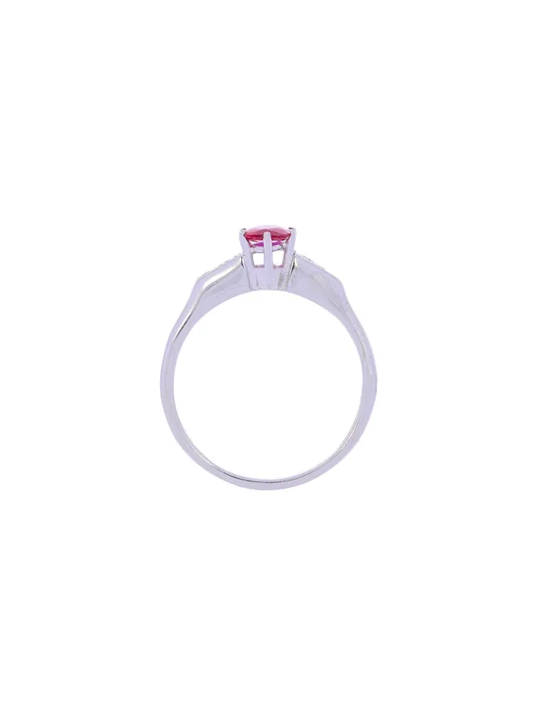 Ladies’ ring – KURZ white gold with ruby and diamonds