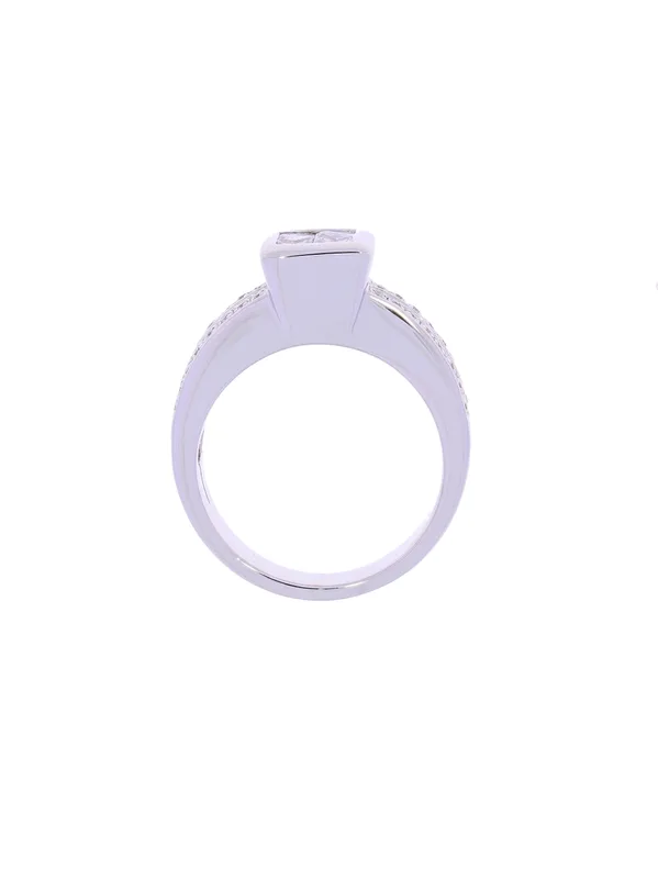Damenring – Weissgold mit Diamanten 0.65ct