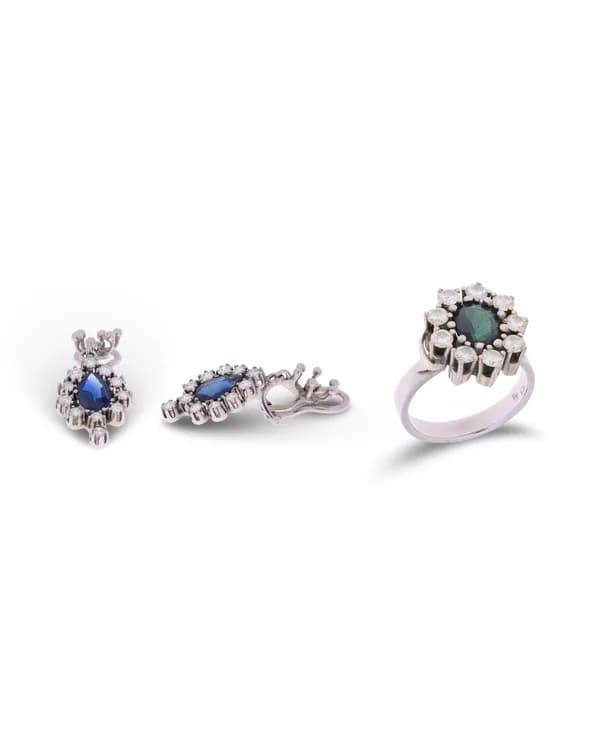 Set – Ring und Ohrhänger mit Saphiren und Diamanten