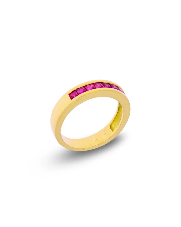 Damenring – Gelbgold mit Rubinen à 0.07ct
