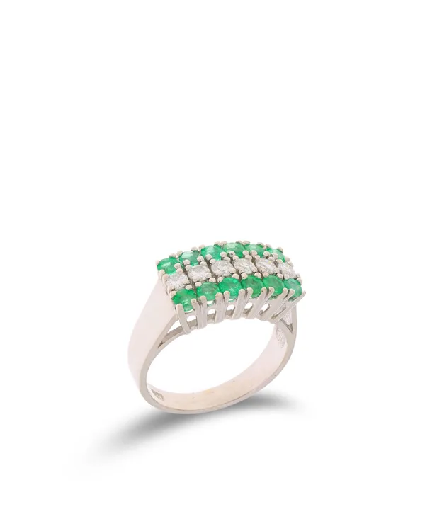 Damenring – BUCHERER mit Smaragden und Diamanten