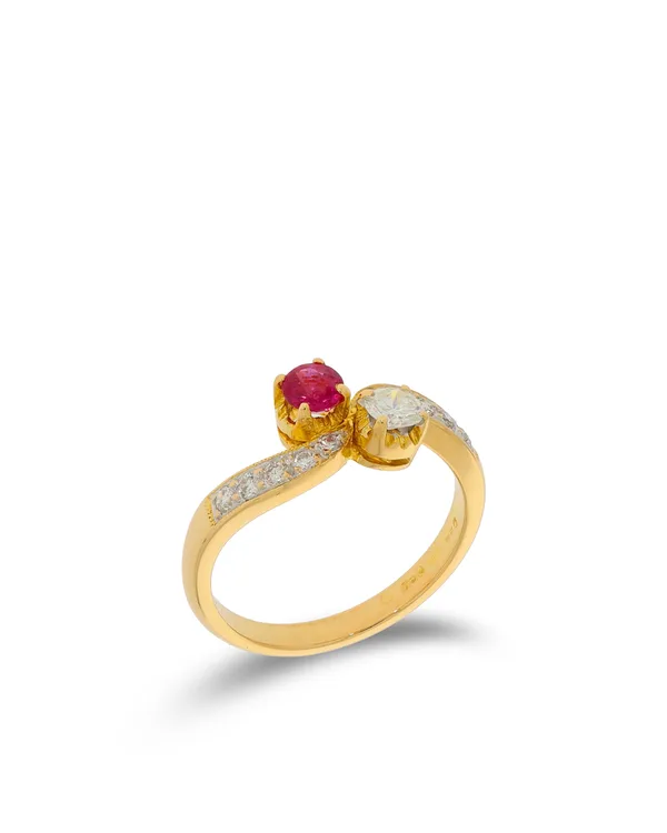 Damenring – Gelbgold mit Rubin und Diamanten