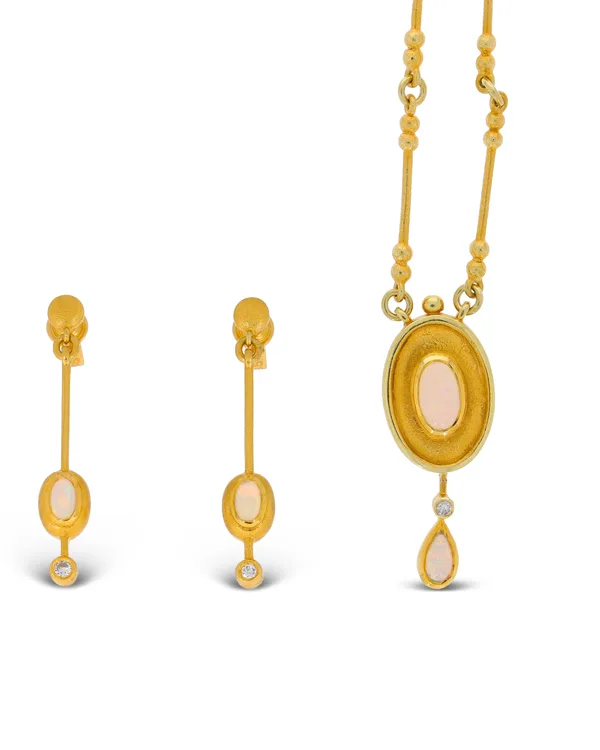 Set - Gelbgold mit Opal