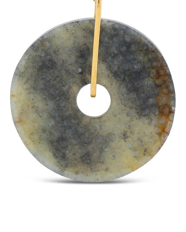 Jadekette mit Amulett