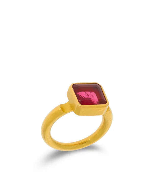 Damenring – Gelbgold mit einem Turmalin