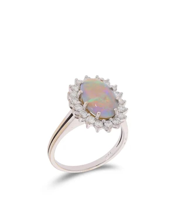Cocktailring – Weissgold mit Opal und Diamanten