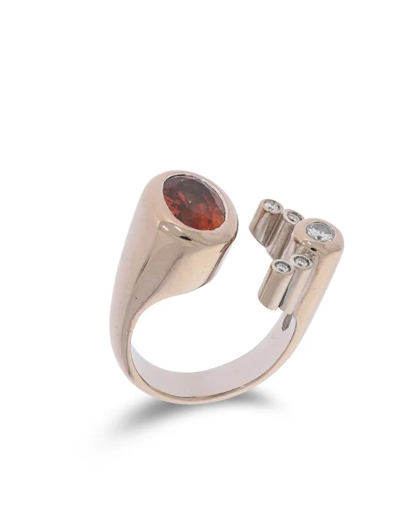 Damenring – Weissgold mit Granat-Spessartin und Diamanten