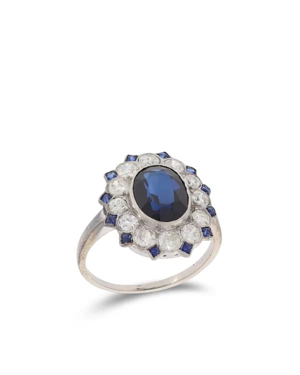 Bague cocktail - or blanc avec saphirs (Verneuil) et diamants