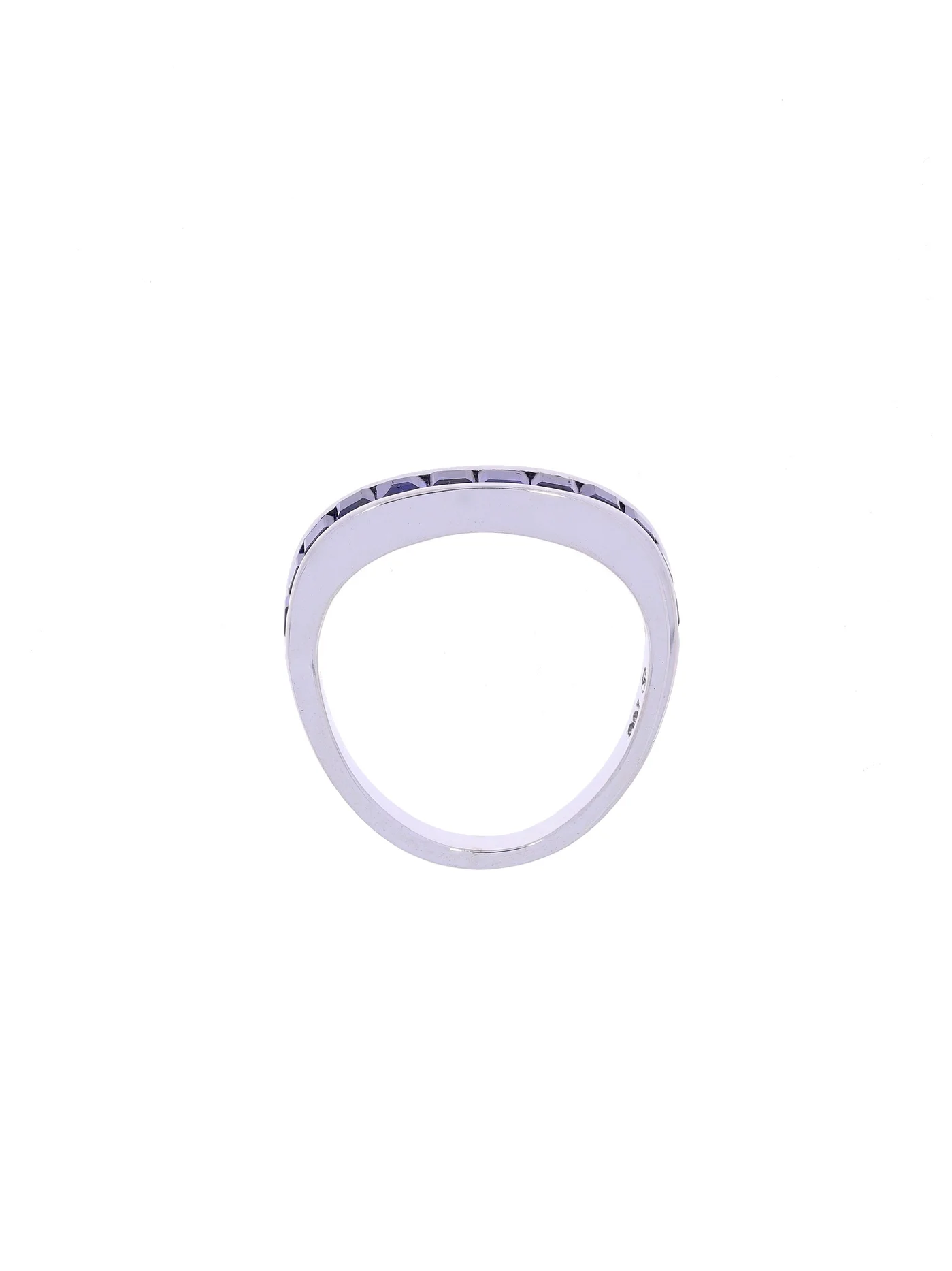 Ladies’ ring – white gold with sapphires
