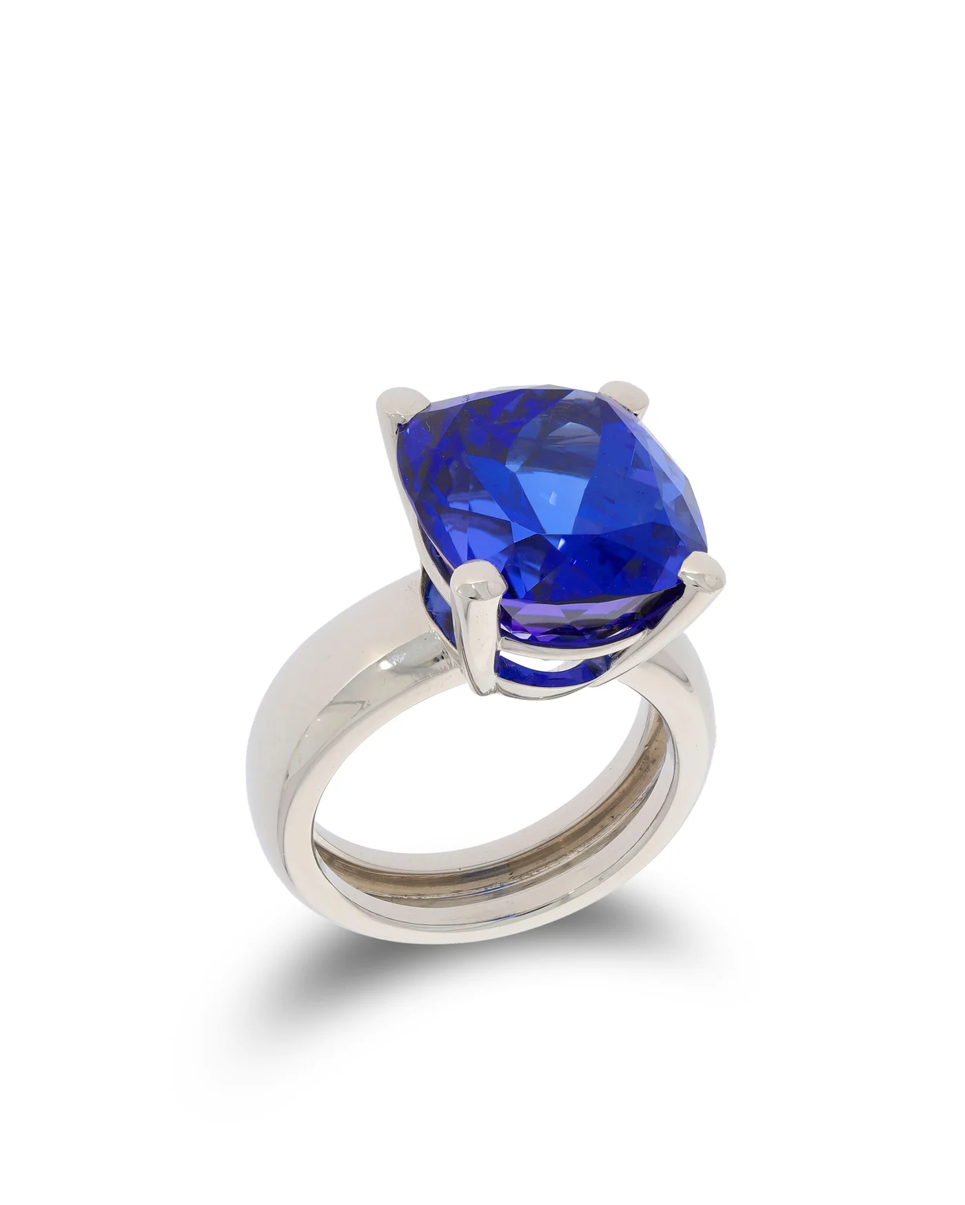 Herrenring – Platin mit Tansanit 30.87ct
